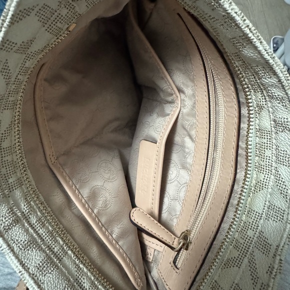 Michael Kors Logo Messenger Bag in Monogram White - Picture 9 of 10